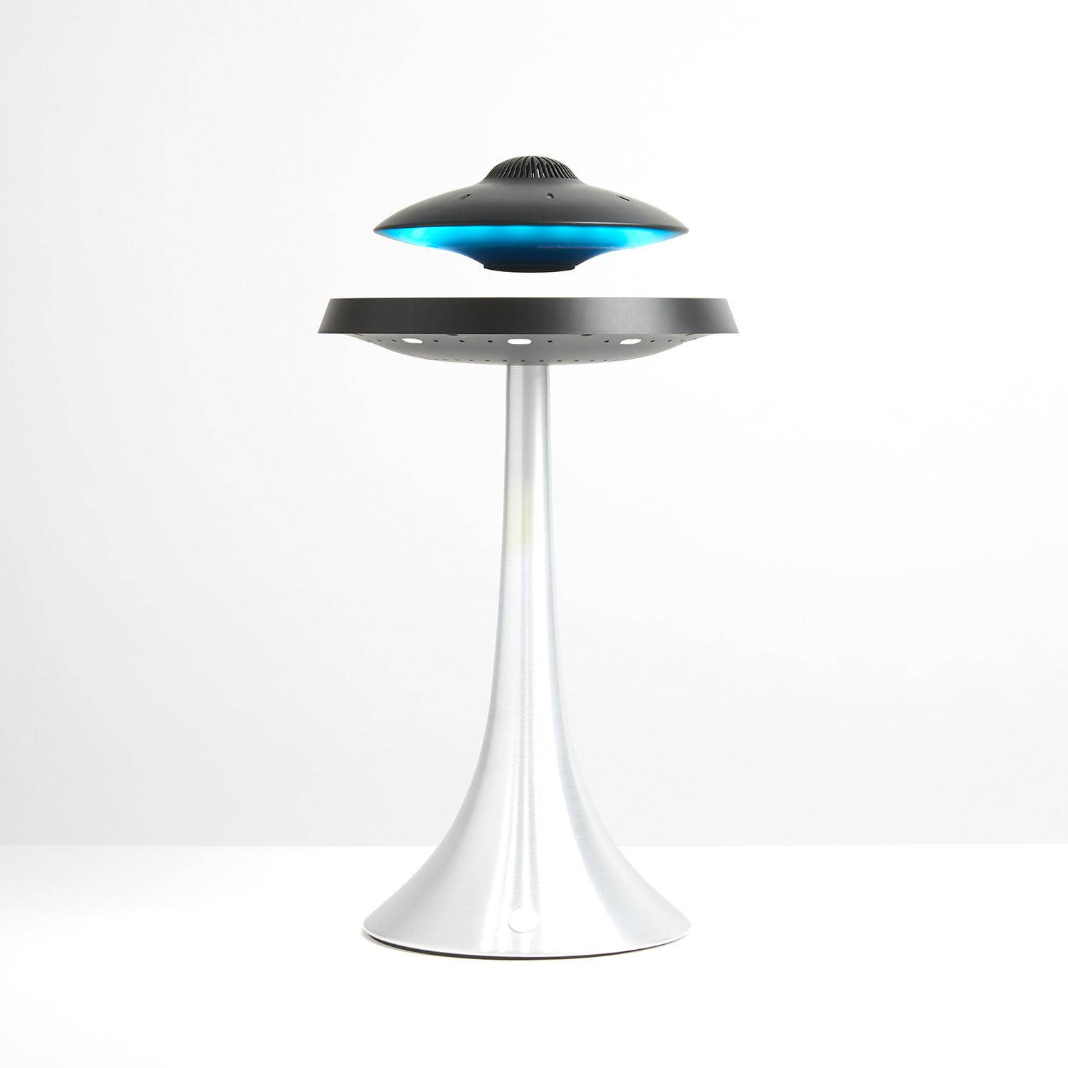 Levitating UFO speaker lamp
