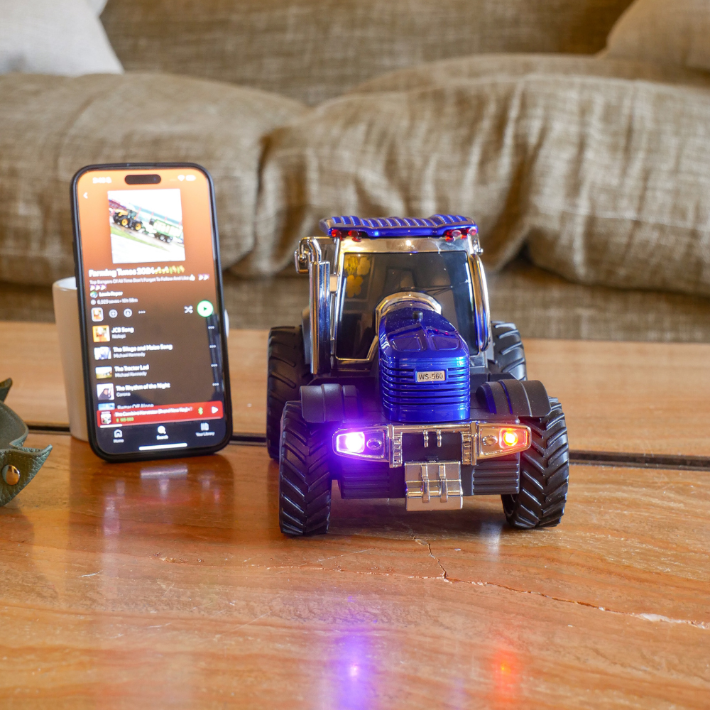 Tractor Bluetooth Speaker & Fm Radio with colour headlights!